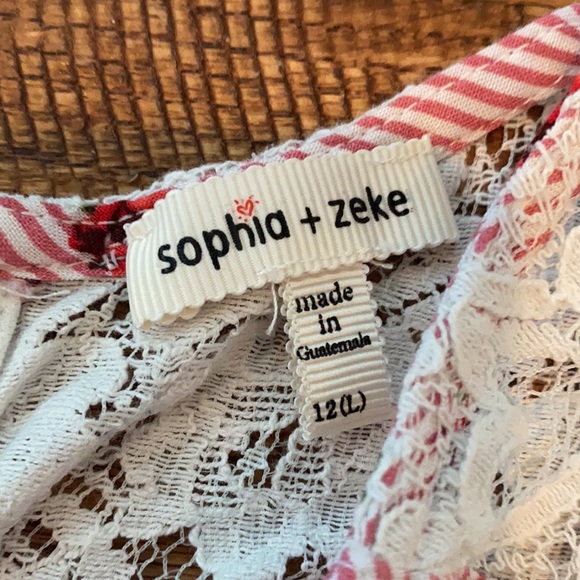 Red and White Floral Roses Blouse with Lace Back for Girls - Picture 4 of 6